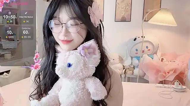 Luminous4173 online show from February 2026 08:25:01 AM