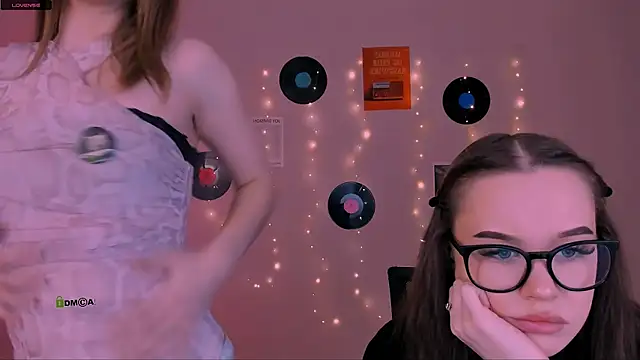 eira mouse online show from April 2026 09:00:01 AM