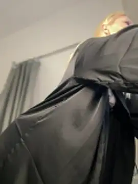 Snapshot of BlondeDoll_ chatting on February 2026 05:27:02 AM BlondeDoll online show from February 2026 05:27:02 AM