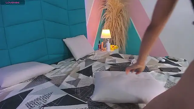  Cherry fox online show from March 2026 12:20:01 PM