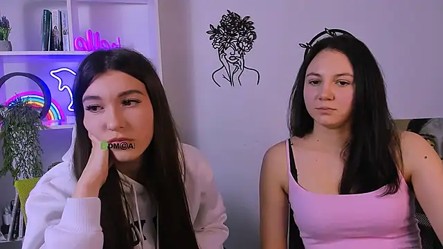 elis sunny online show from February 2026 07:45:01 PM