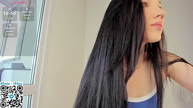 Snapshot of Helen__spark__ chatting on June 2026 01:03:01 AM Helen spark online show from June 2026 01:03:01 AM