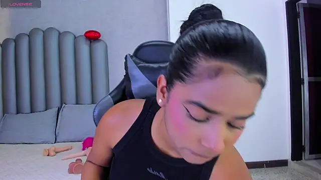 Shirleytaylor- online show from April 2026 11:44:02 AM