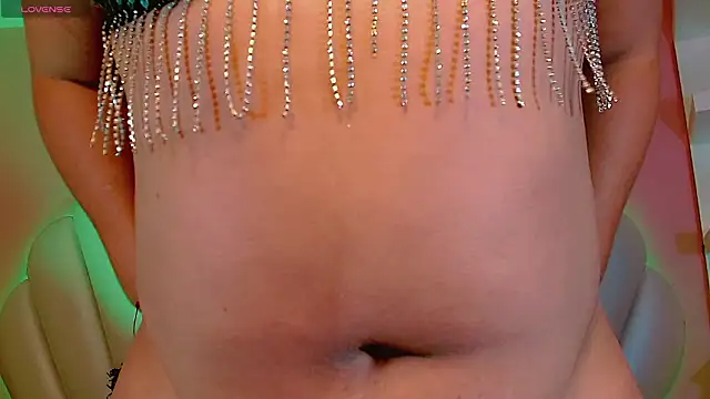 Maia Hotts online show from March 2026 12:00:02 PM