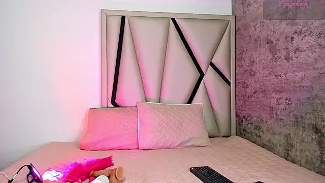 AyshelDoll1 online show from February 2026 11:43:02 AM