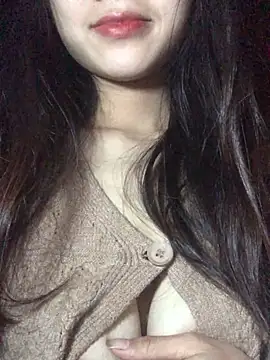 uyensexy online show from February 2026 06:21:02 AM