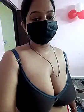 Aliya Hott online show from June 2026 04:12:02 AM