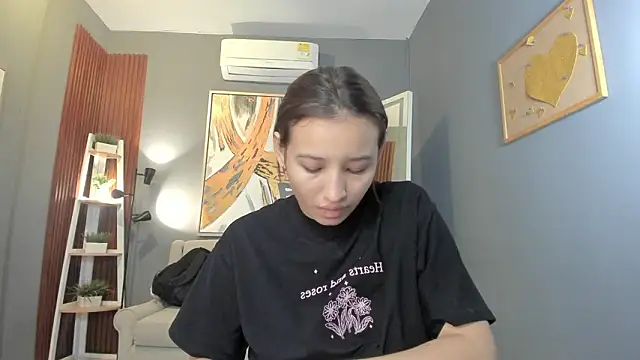 nina swaan online show from February 2026 11:53:02 AM