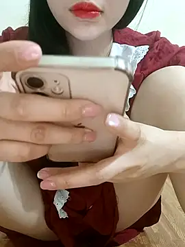 Snapshot of Moe-moex chatting on April 2026 06:20:02 AM Moe-moex online show from April 2026 06:20:02 AM