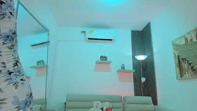 TAHIELA  online show from February 2026 11:48:01 AM