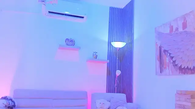 TAHIELA  online show from February 2026 11:09:02 AM