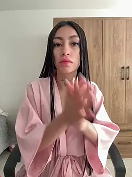Bonny Eva online show from June 2026 01:17:02 PM