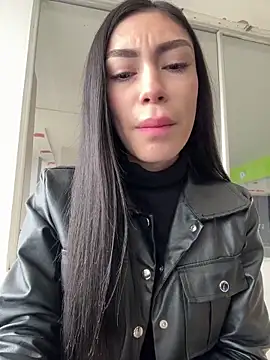 Bonny Eva online show from April 2026 04:57:02 PM