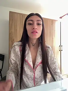 Bonny Eva online show from June 2026 04:27:02 PM