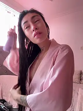 Bonny Eva online show from May 2026 07:12:02 PM