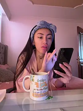 Bonny Eva online show from May 2026 01:42:02 PM