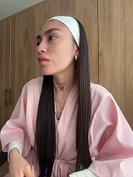Bonny Eva online show from July 2026 06:03:02 PM