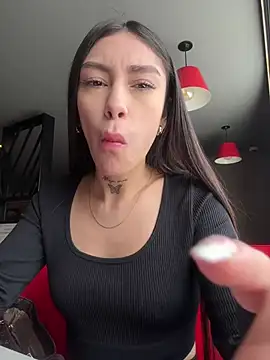 Bonny Eva online show from July 2026 06:18:02 PM