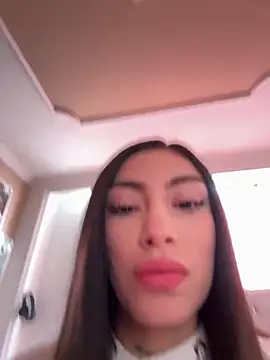 Bonny Eva online show from May 2026 06:56:01 PM