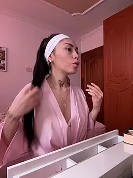 Bonny Eva online show from April 2026 03:31:02 PM
