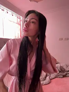 Bonny Eva online show from May 2026 06:21:02 PM