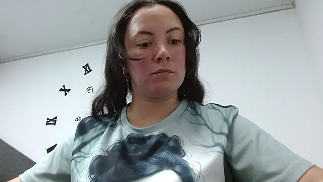 ElaMurray02 online show from February 2026 03:43:02 PM