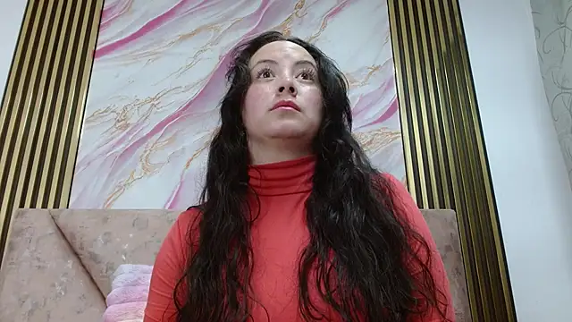 ElaMurray02 online show from April 2026 12:43:01 PM