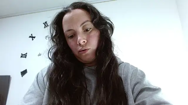 ElaMurray02 online show from February 2026 01:17:01 PM