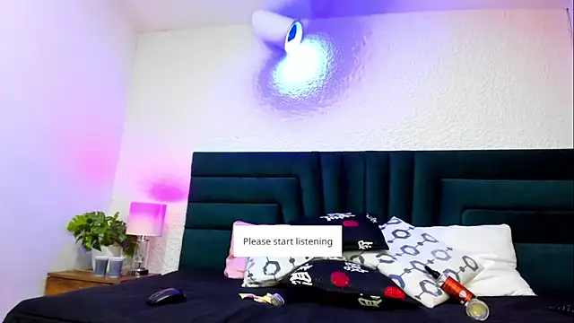 Dahliablack online show from April 2026 12:23:01 PM