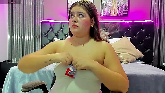 Melanyxx- online show from February 2026 11:38:02 PM