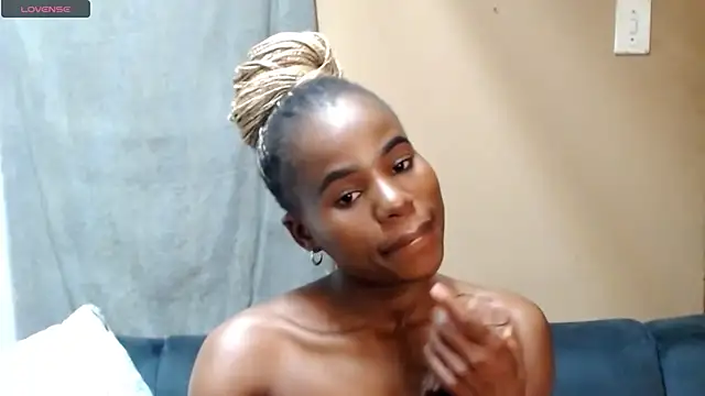 AppleAsss online show from July 2026 09:32:02 PM