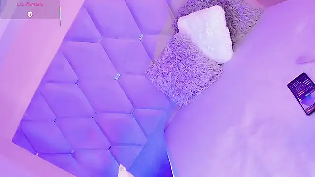 EmmaSweet23 online show from April 2026 08:15:01 PM