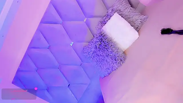 EmmaSweet23 online show from April 2026 08:49:01 PM