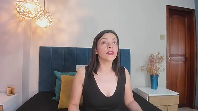 AnnaBroooks online show from March 2026 12:00:01 AM