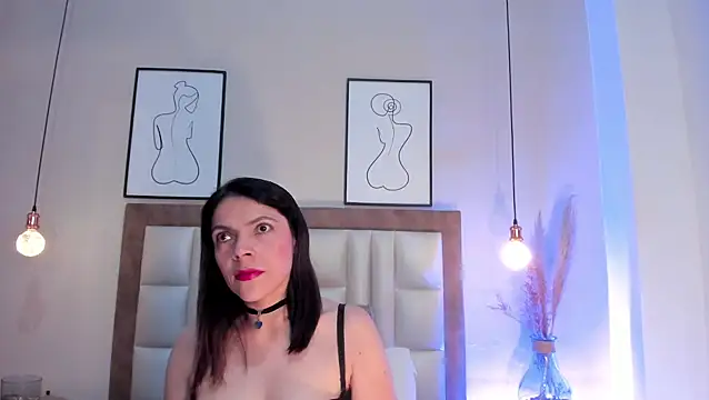 AnnaBroooks online show from May 2026 11:32:02 PM