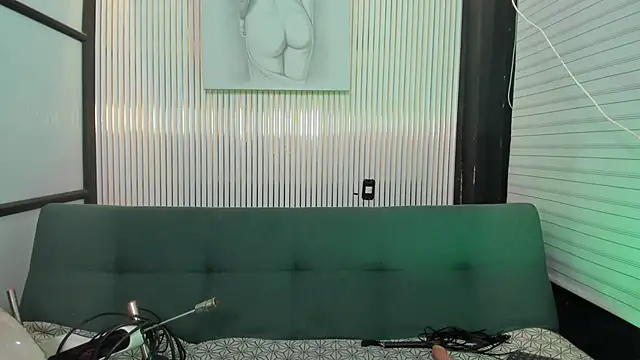 VenusColeman  online show from February 2026 09:04:01 PM