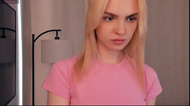 Snapshot of PatricePerlow chatting on February 2026 07:43:01 AM PatricePerlow online show from February 2026 07:43:01 AM