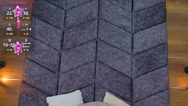 AnnieRouse   online show from March 2026 11:39:02 AM