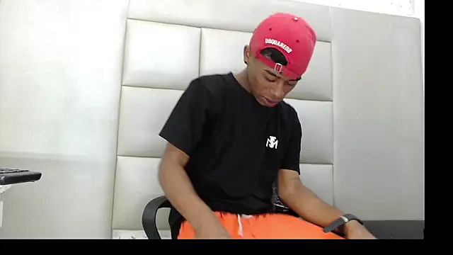 TonnyMarck online show from February 2026 02:23:02 AM