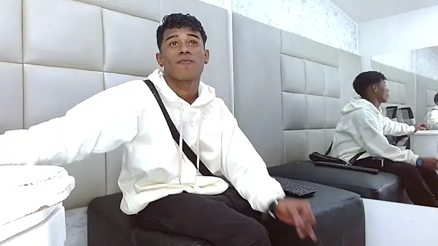 TonnyMarck online show from February 2026 03:03:02 AM