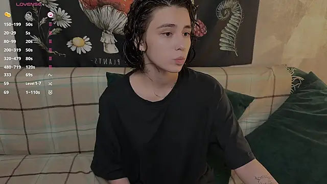 fullofluv online show from April 2026 09:10:01 PM