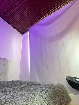  Victoria foxx  online show from March 2026 10:32:01 PM