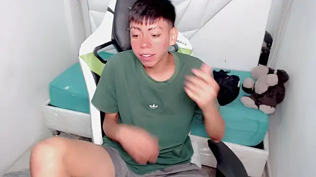 Liarr  online show from March 2026 08:05:01 PM