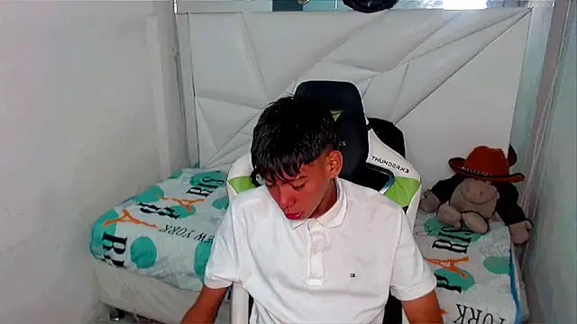 Liarr  online show from March 2026 08:00:02 PM