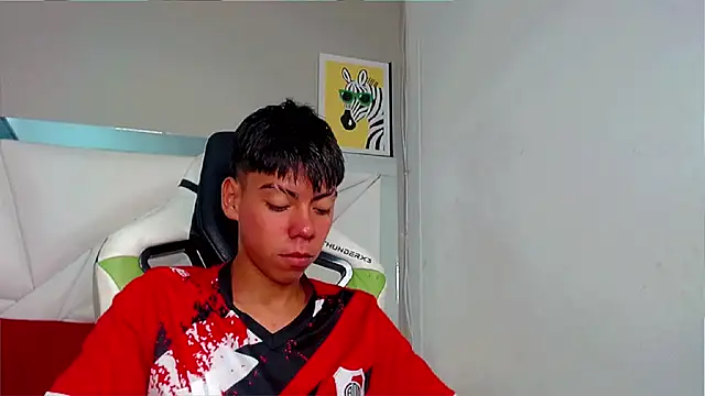 Liarr  online show from April 2026 08:23:02 PM