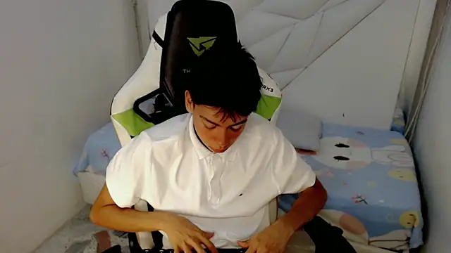 Liarr  online show from February 2026 08:11:02 PM