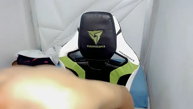 Liarr  online show from March 2026 09:20:01 PM