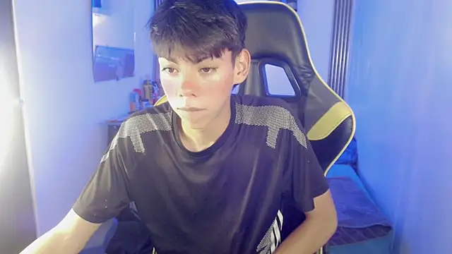 Liarr  online show from May 2026 10:49:02 PM