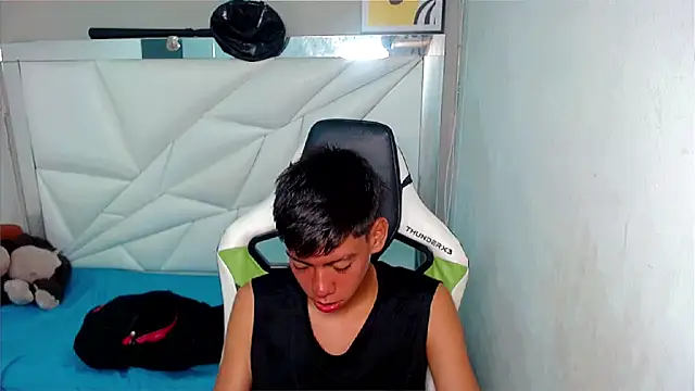 Liarr  online show from March 2026 08:13:01 PM