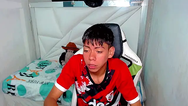 Liarr  online show from March 2026 08:14:02 PM